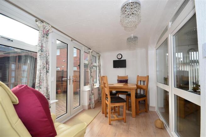 Dining Area/ Sun Area