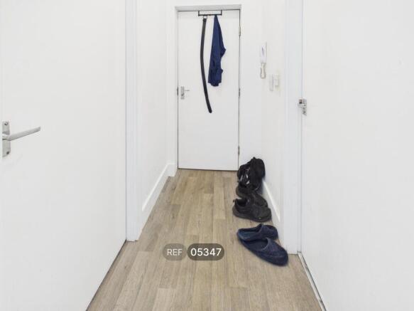 1 bed Flat to rent Image 5