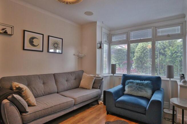 5 bed Semi-Detached for sale Image 11