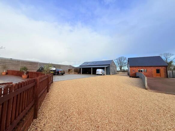 Burts Farm, Car Parking