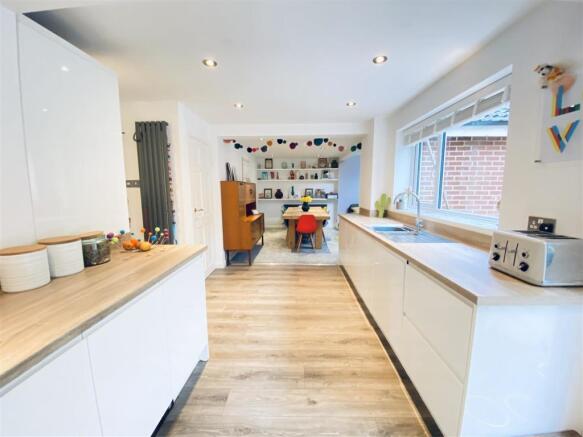 Living Kitchen Diner