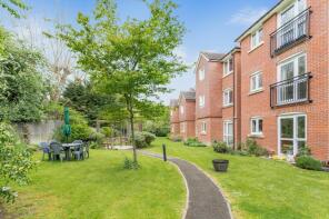 Flat 2, 22 Mitchell Court, Massetts Road, Horley RH6 7DF