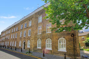 Flat 2, 10, Hermit Street, London EC1V 7NR