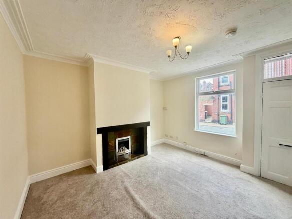 Living Room: