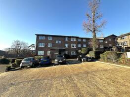 25, Kingsleigh Walk, Bromley BR2 0YE