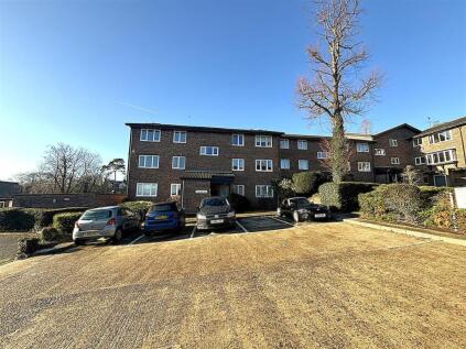 Kingsleigh Walk, Bromley