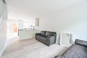 19, Thames Circle, London E14 3RX