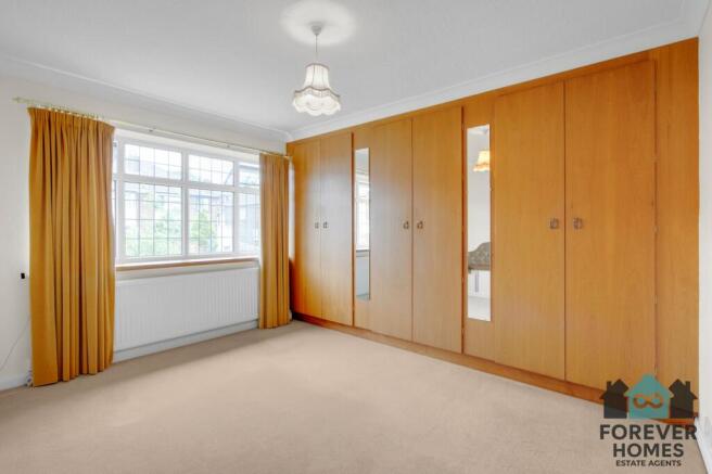 3 bed Detached for sale Image 9