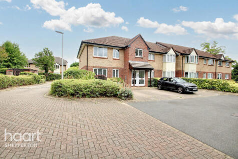 Shepperton Court Drive, Shepperton