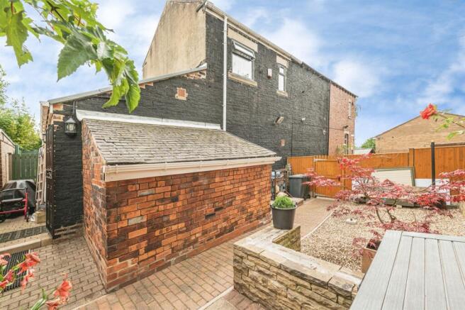 1 bed Semi-Detached for sale Image 5