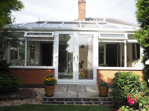 Garden Room External 537