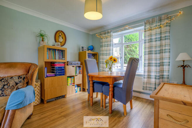3 bed Semi-Detached for sale Image 5