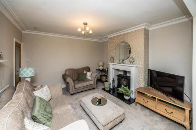 3 bed Semi-Detached for sale Image 5