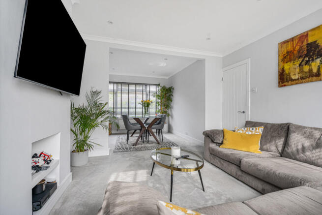 Living/Dining Room