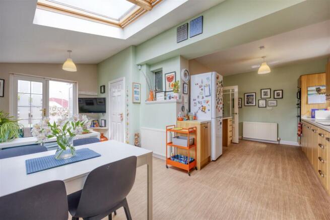 7_ADAMSLIE_CRESCENT_KIRKINTILLOCH_027.JPEG
