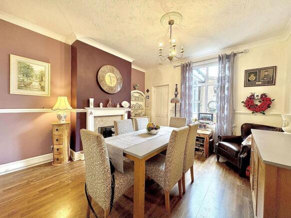 SITTING ROOM