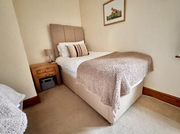 2 bed Cottage for sale Image 7