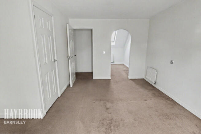 3 bed Town House for sale Image 10