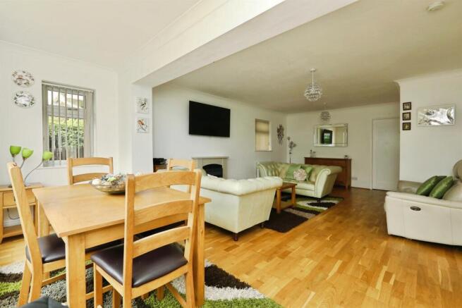 3 bed Detached Bungalow for sale Image 6