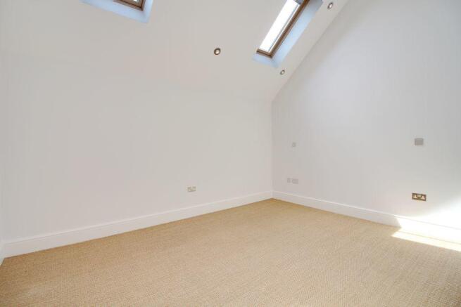 Bedroom 2 (Double)
