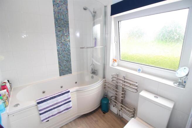 Bathroom / WC