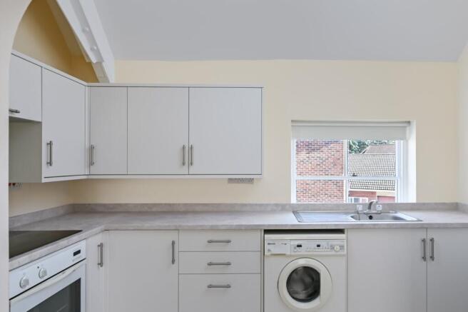 1 bed Flat to rent Image 4