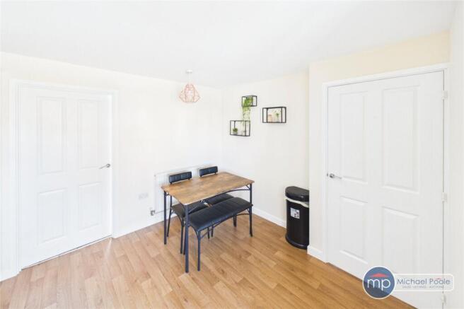 3 bed Semi-Detached for sale Image 5