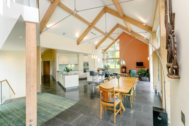 Kitchen/Dining