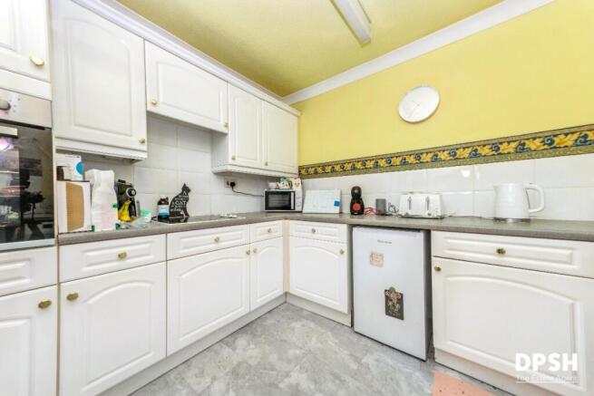 3 bed Detached Bungalow for sale Image 9