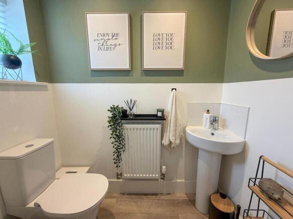 2 bed Semi-Detached for sale Image 7