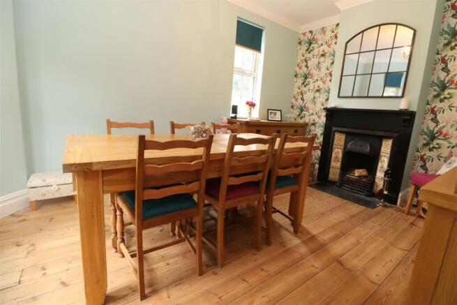 Dining Room / Sitting Room