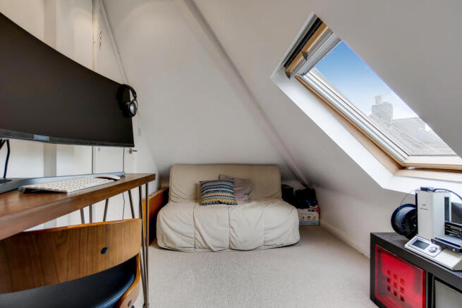 16_Bedroom 5-1.jpg