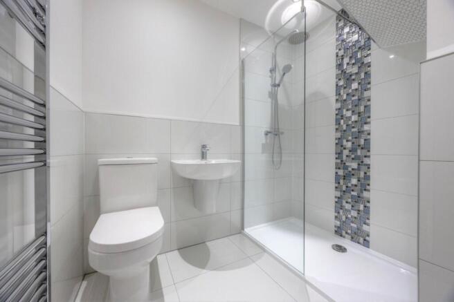 2 bed Town House for sale Image 10