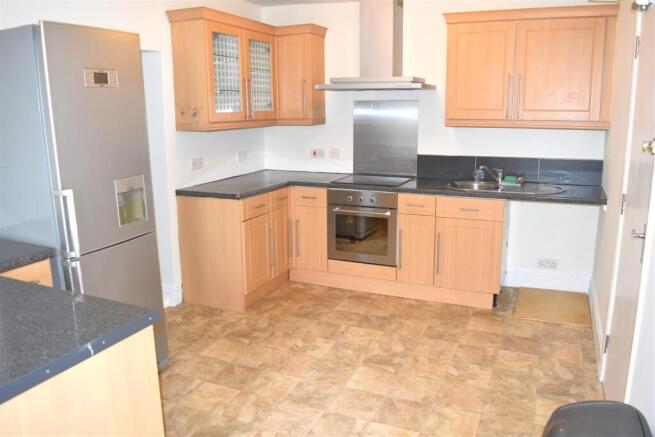 KITCHEN DINING ROOM