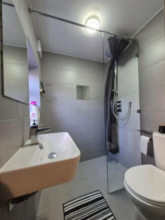 A well presented one bedroom ground floor flat in