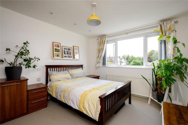4 bed Detached for sale Image 10