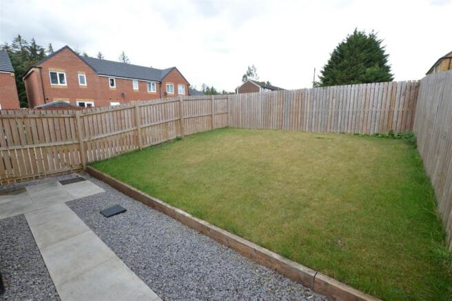 2 bed Semi-Detached to rent Image 7