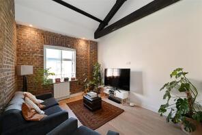 Flat 102, 15 Paisley Court, Clyde Square, London E14 7TB