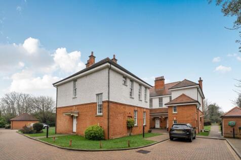Grove Close, Crossness House Grove Close, KT19