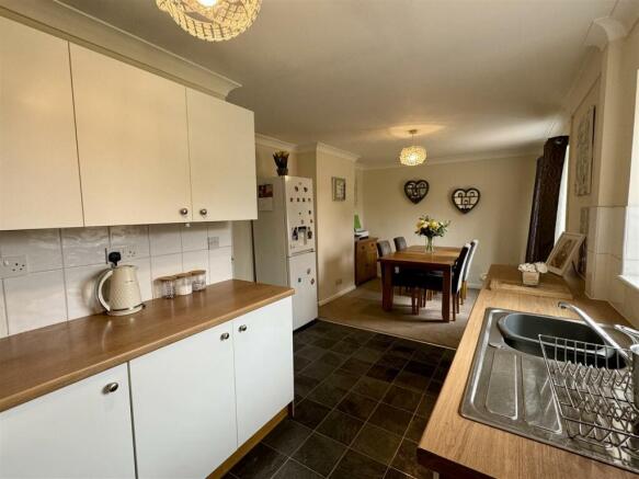 Open plan Kitchen Dining Room