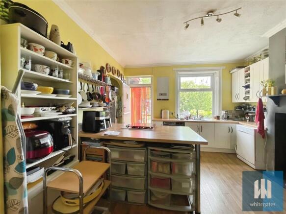 3 bed Terraced for sale Image 9