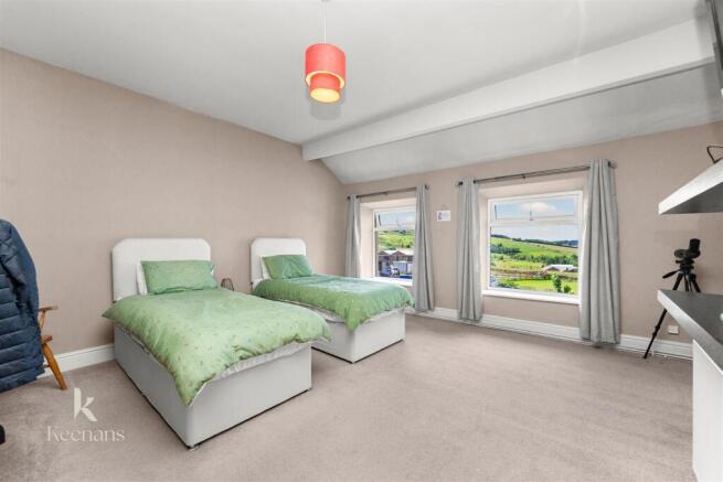 3 bed Semi-Detached for sale Image 9