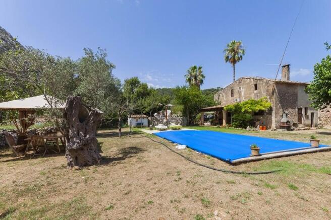House & Garden