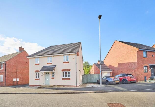 Masefield Drive 13.jpg