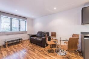 10, Clayton Crescent, London N1 0BL