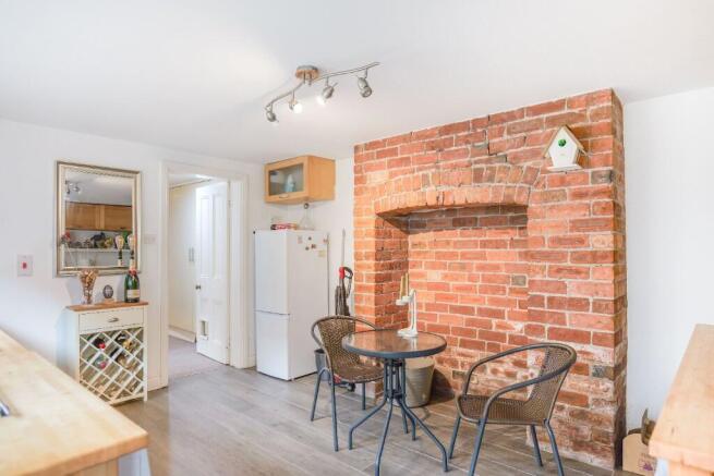 1 bed Flat for sale Image 7