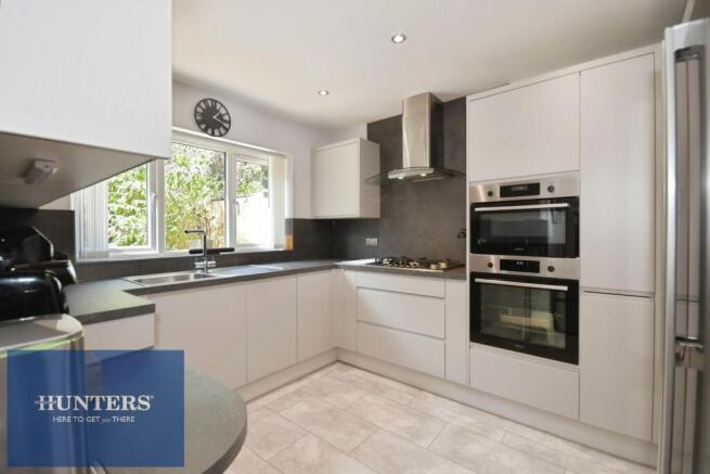 KITCHEN 01.jpg