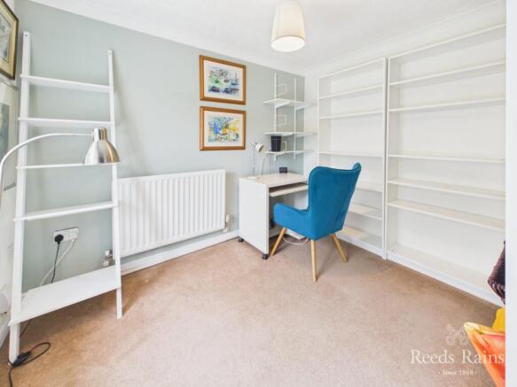 4 bed Detached for sale Image 10