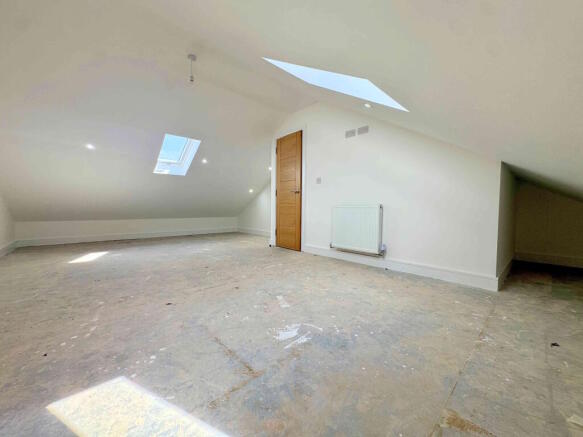 4 bed Town House for sale Image 12