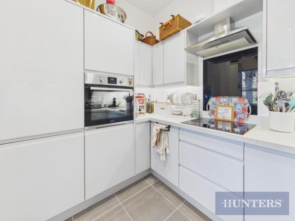 2 bed Apartment for sale Image 9